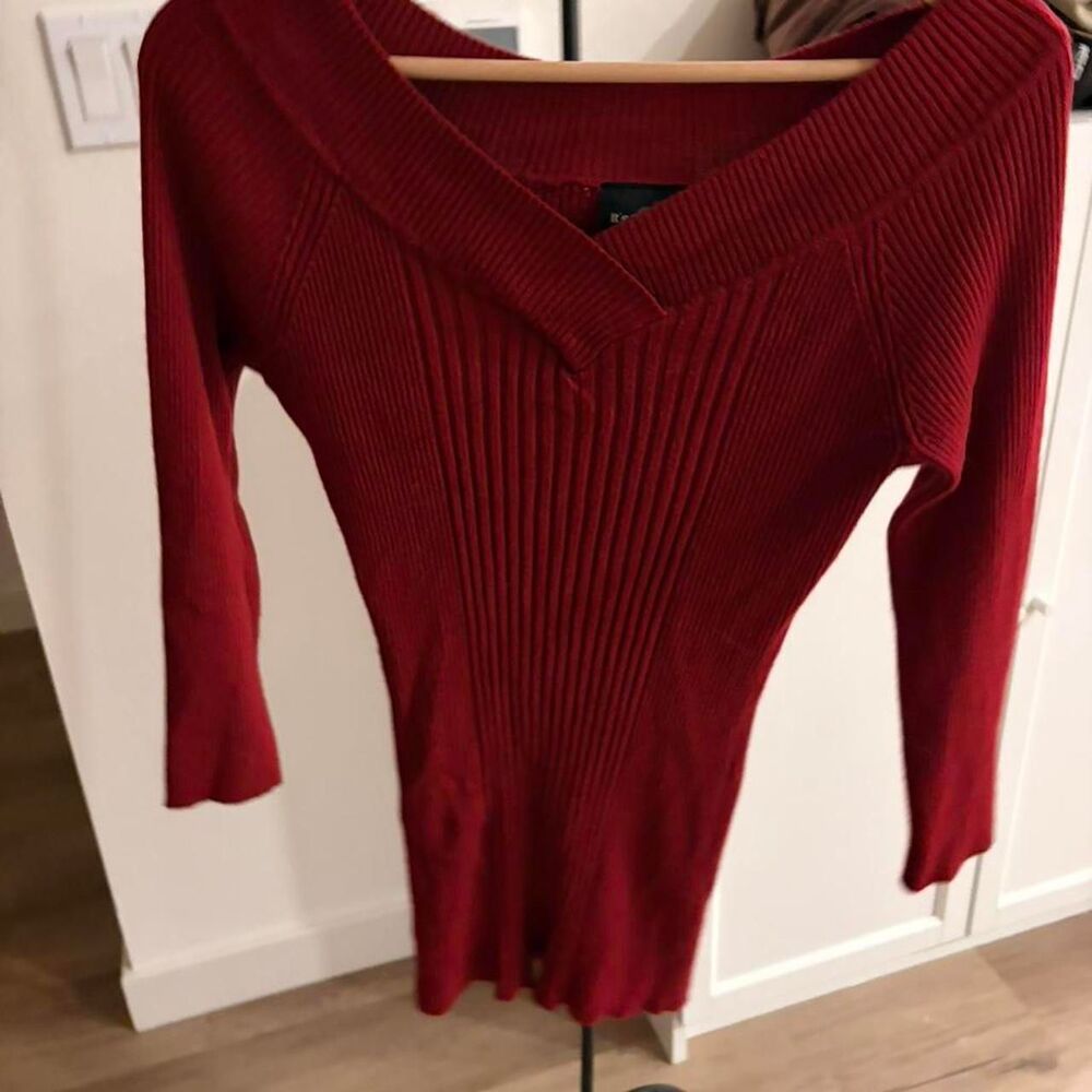 It's Our Time Red Ribbed Knit Top Off Shoulder V-Neck Long Sleeve Large